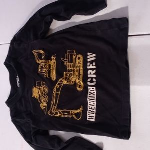 Osh Kosh long sleeve shirt. Gently worn in great shape. Size 2t